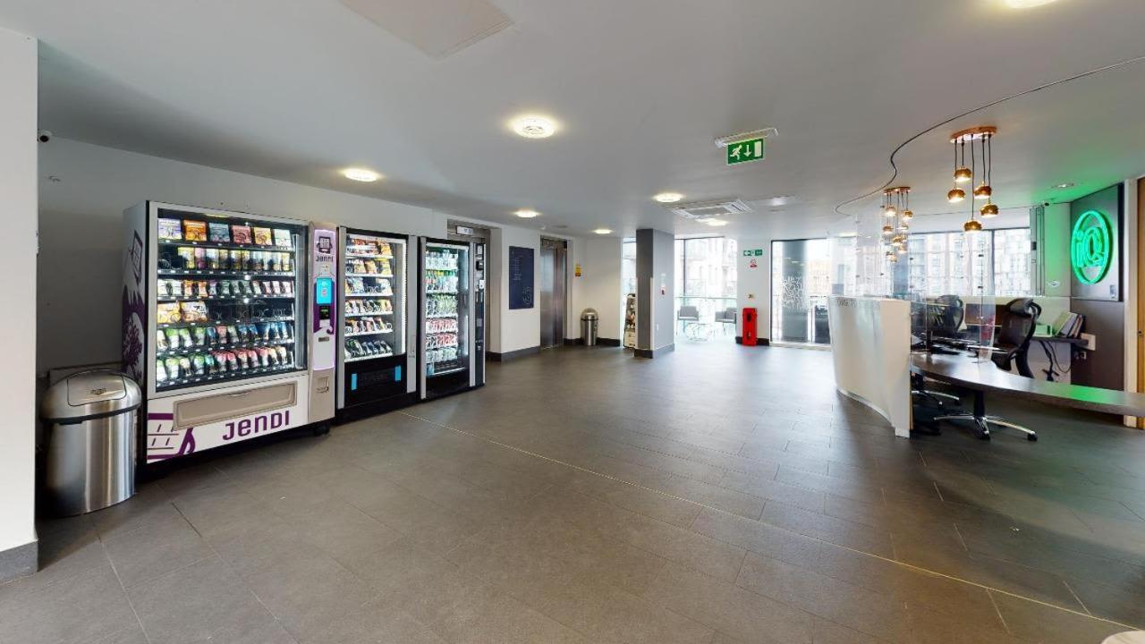 Sterling Court In Wembley ロンドン エクステリア 写真